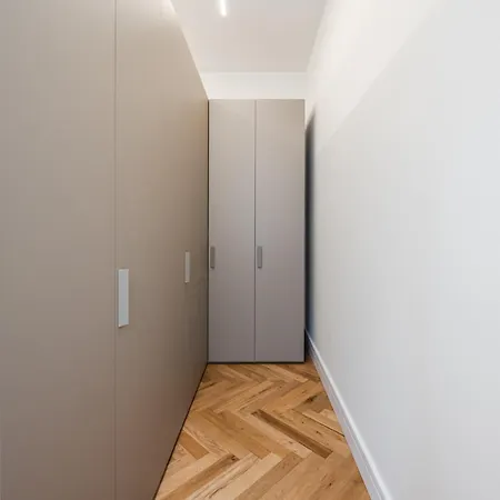 Modern 3-room Flat - Near Metro & Park Apartman *